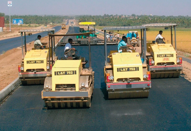 Roadtec's new BF400 side paver is a low-cost method for widening roads and  more