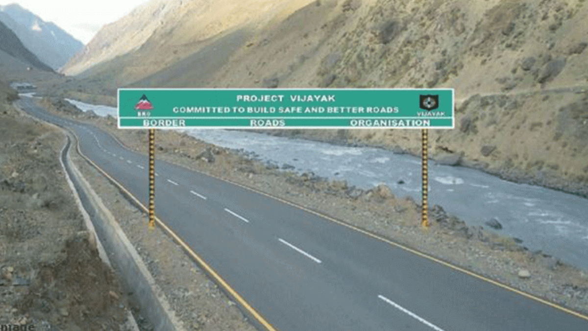 Govt To Speed Up Work On 32 Road Projects Along Border With China ...