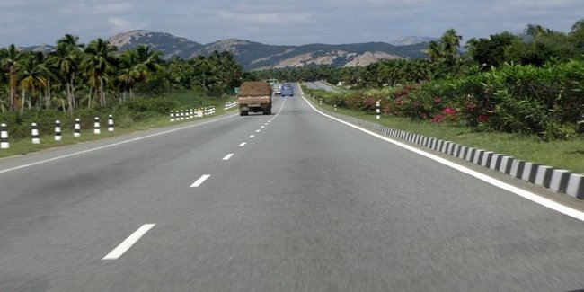 NHAI floats tender for four-laning Mohol-Alandi section - Construction ...