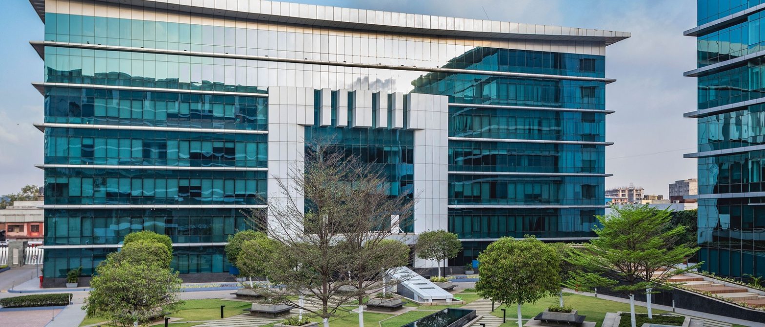 Brookfield Properties leases 3.5 lakh sq-ft office space in Mumbai ...
