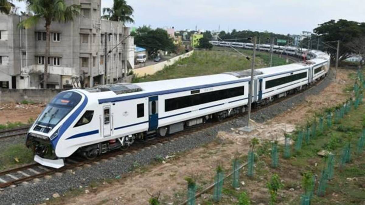 pm-flags-off-vande-bharat-express-between-gandhinagar-and-mumbai